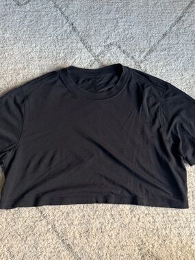 Lululemon All Yours Cropped Short Sleeve Black T-Shirt Size 4